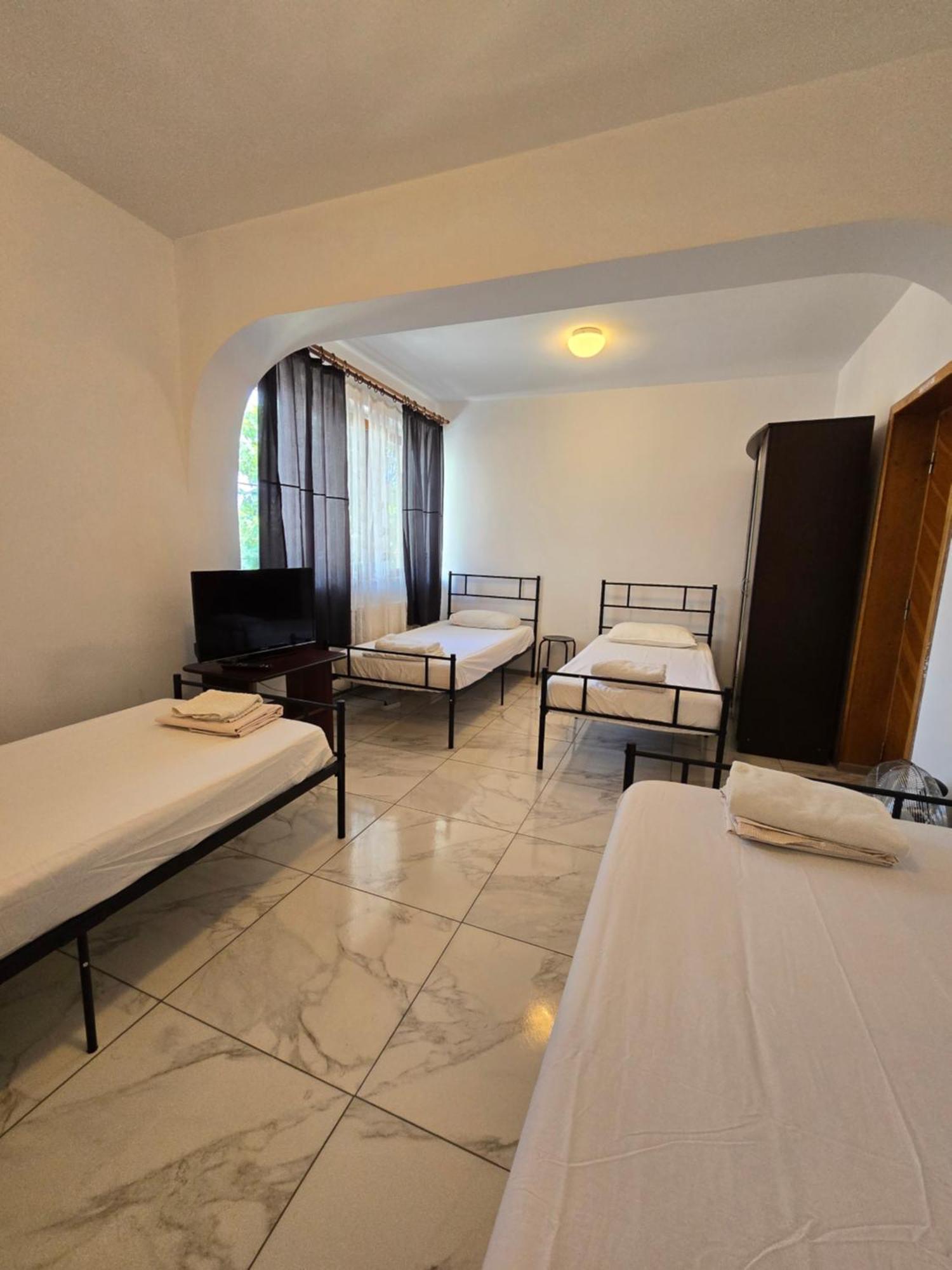 Z Villa Bucharest Luaran gambar