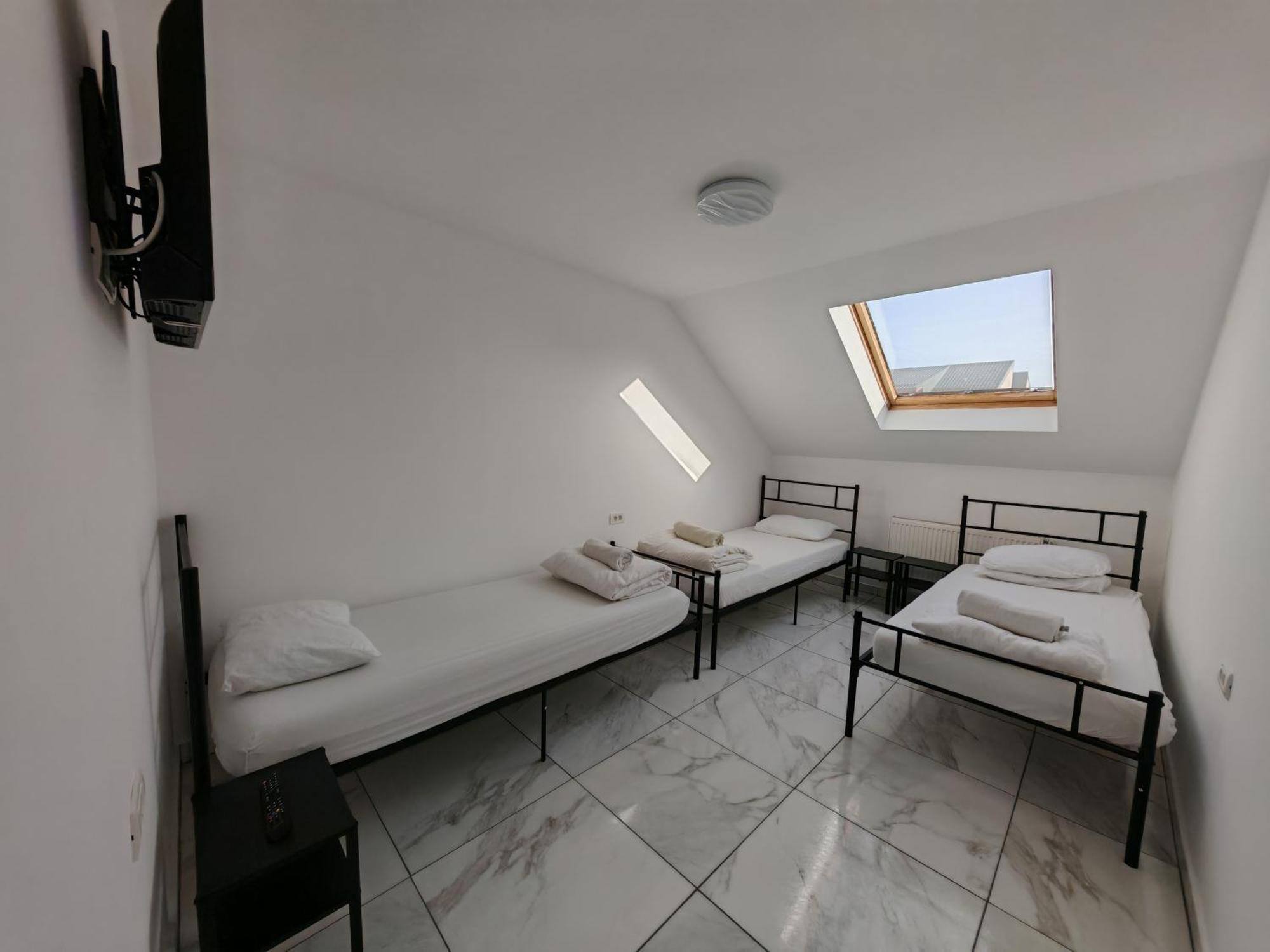 Z Villa Bucharest Luaran gambar