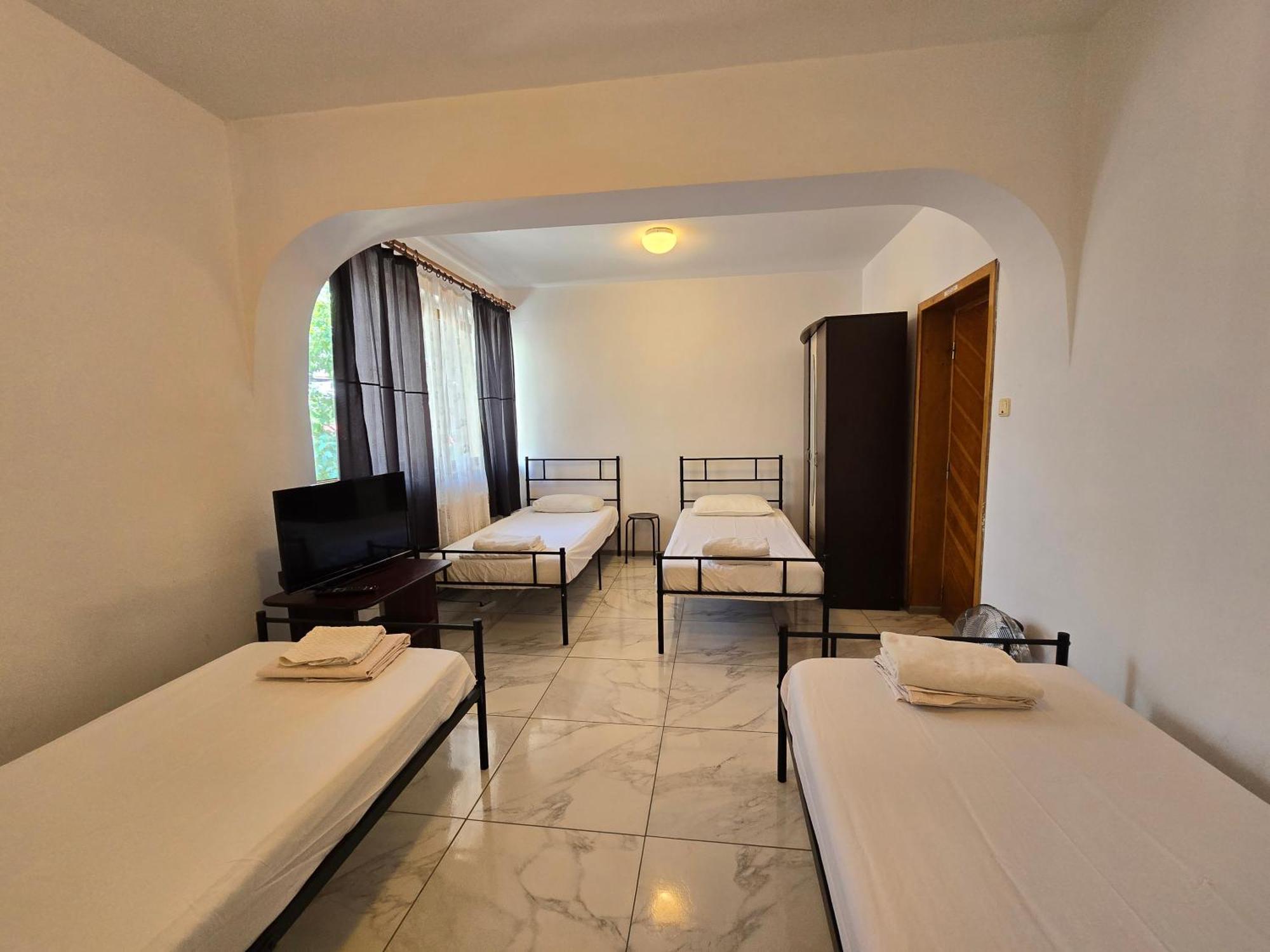 Z Villa Bucharest Luaran gambar