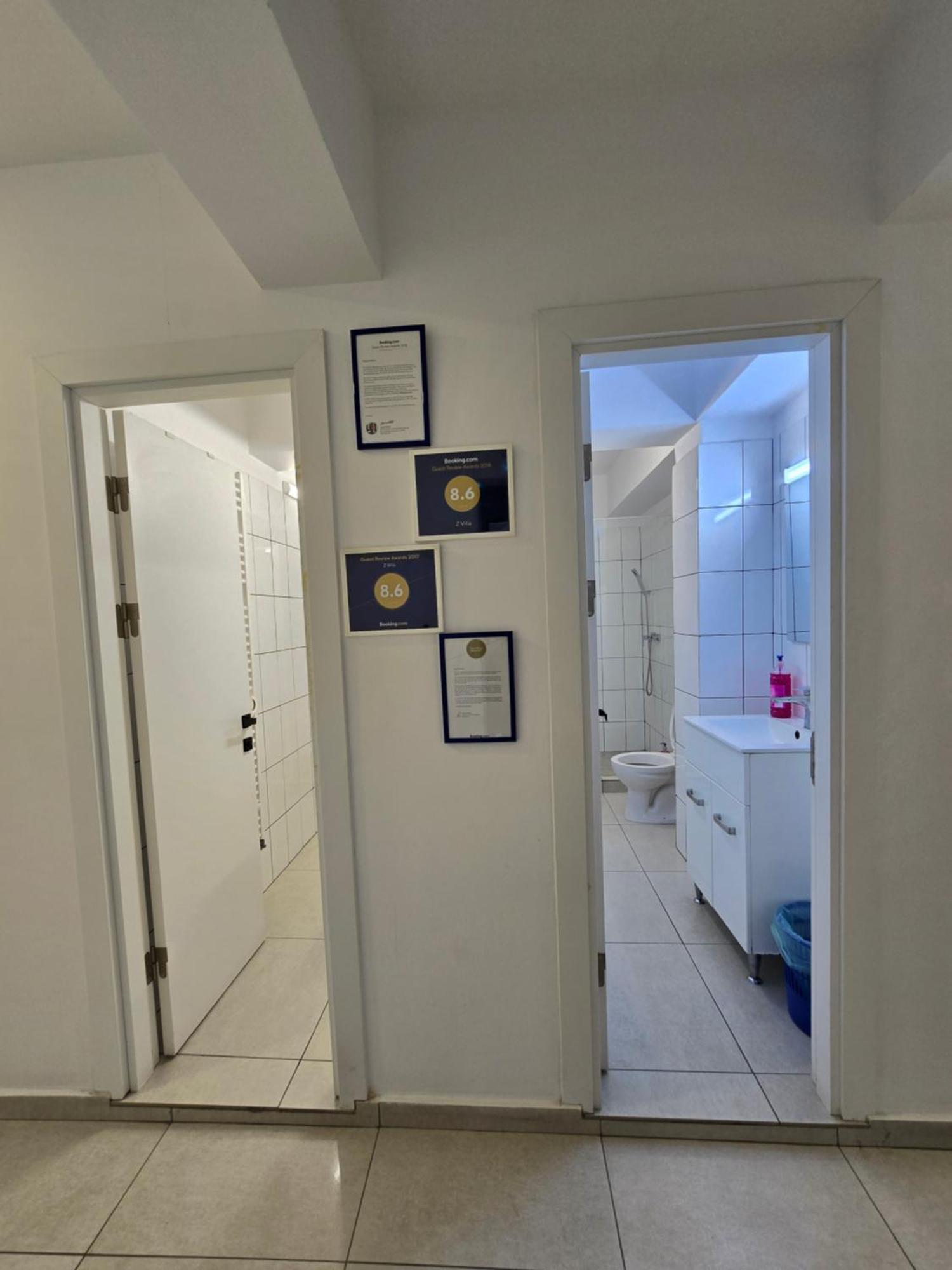 Z Villa Bucharest Luaran gambar