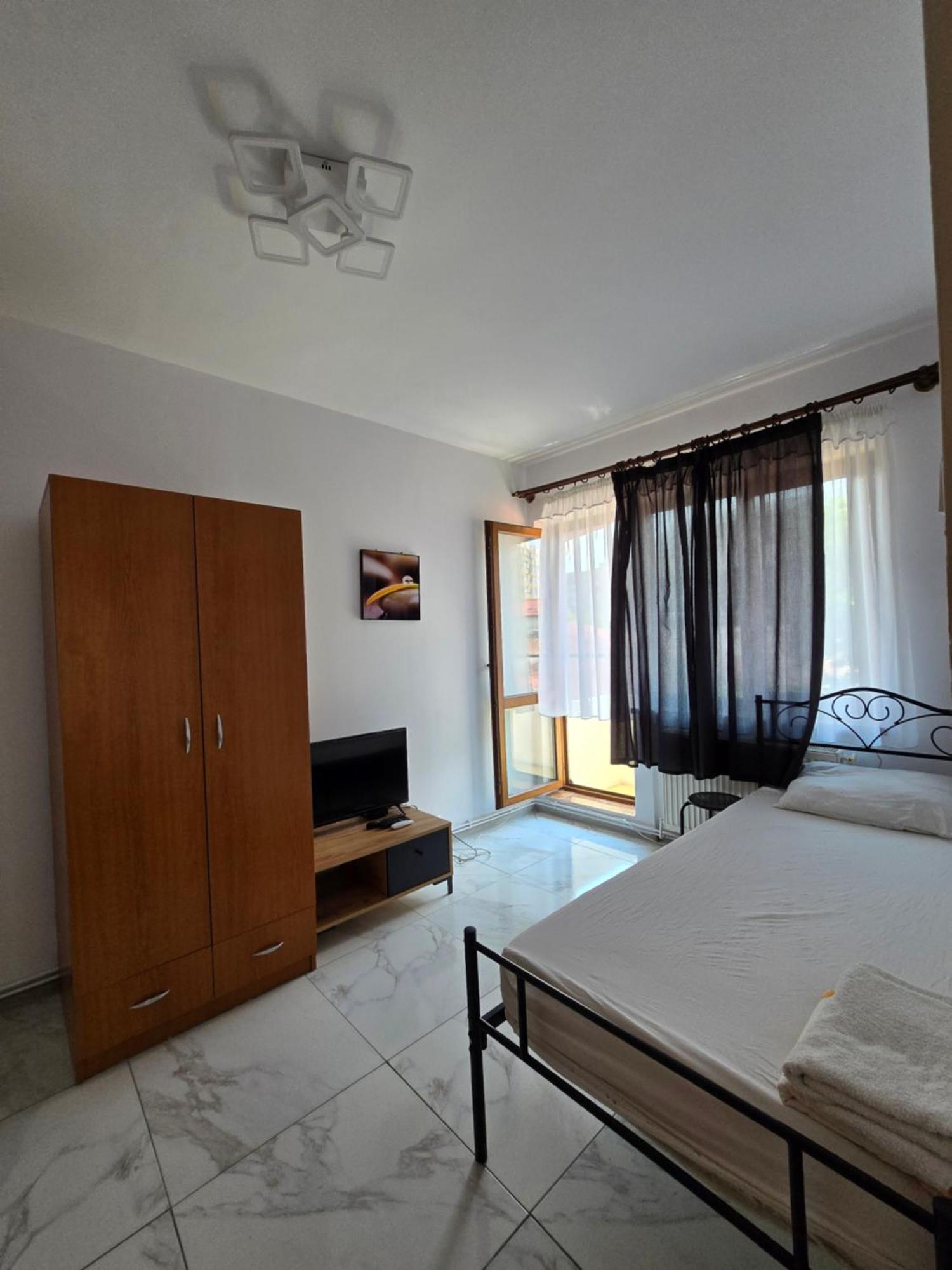 Z Villa Bucharest Luaran gambar