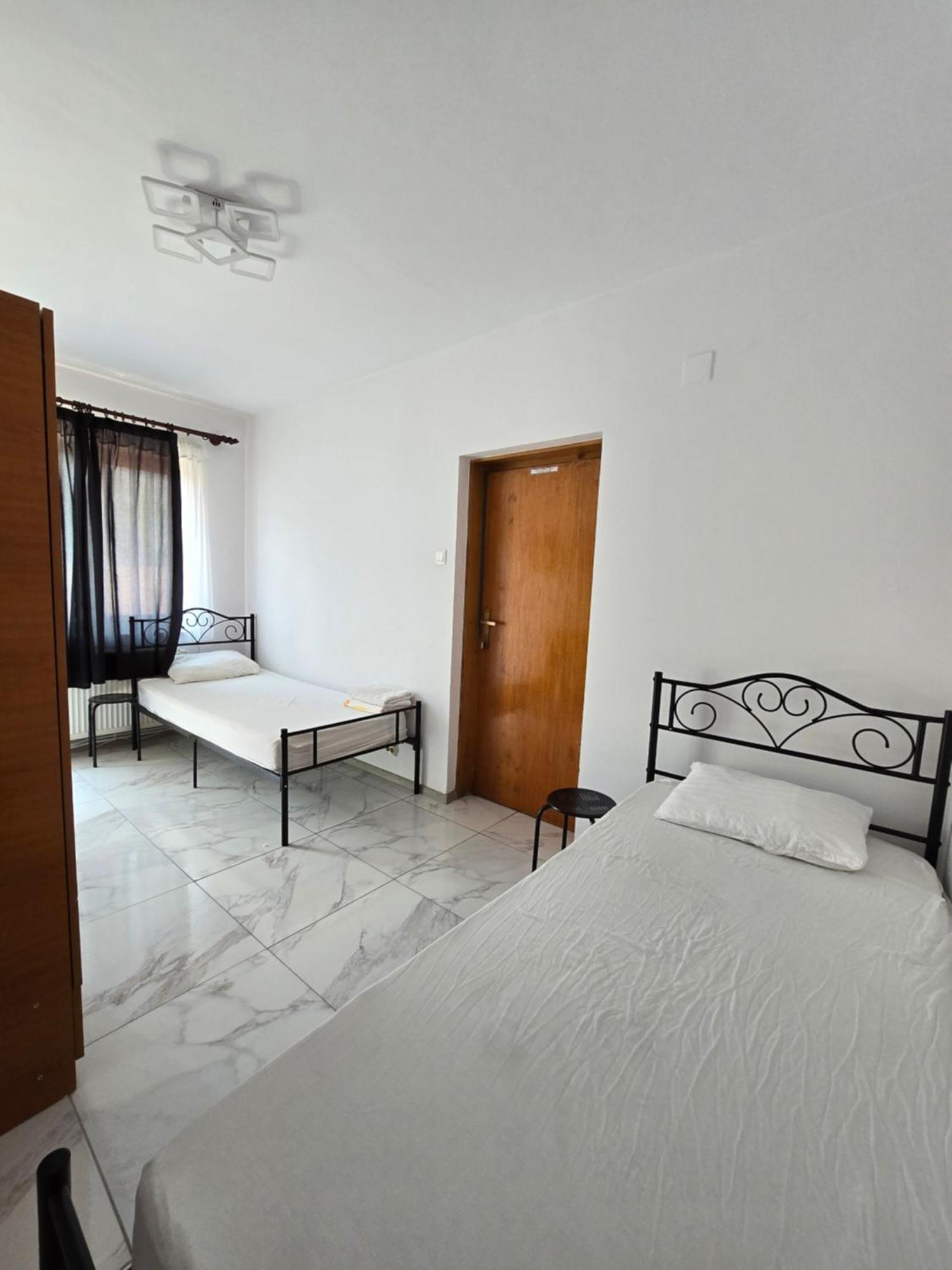 Z Villa Bucharest Luaran gambar