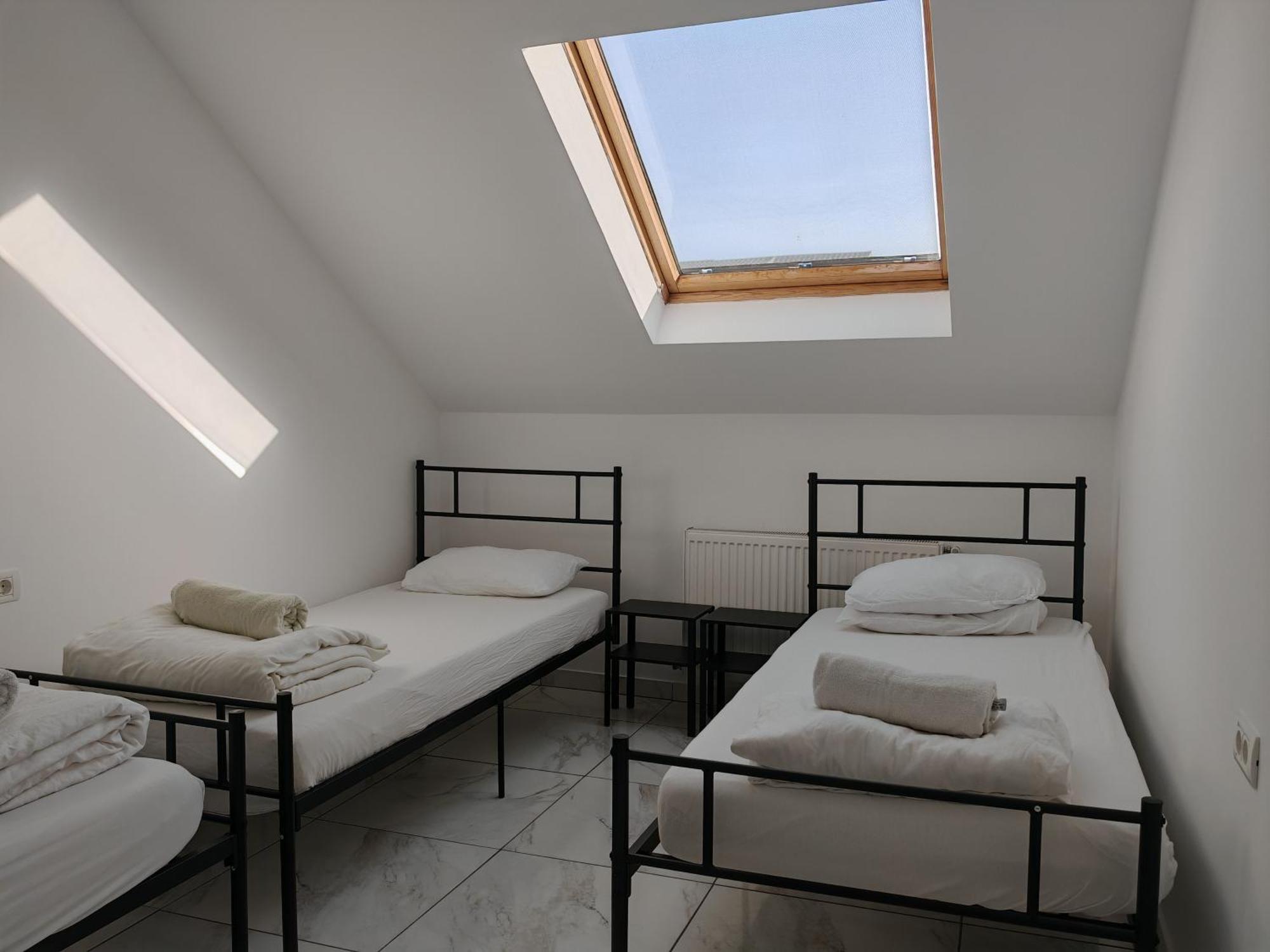 Z Villa Bucharest Luaran gambar