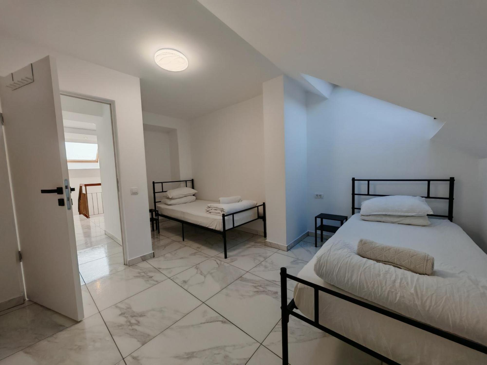 Z Villa Bucharest Luaran gambar