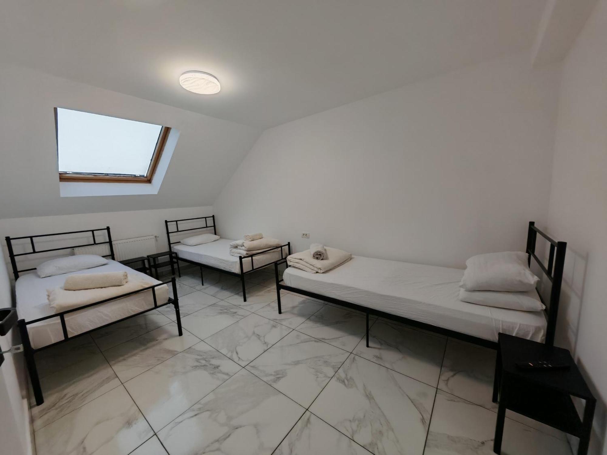 Z Villa Bucharest Luaran gambar