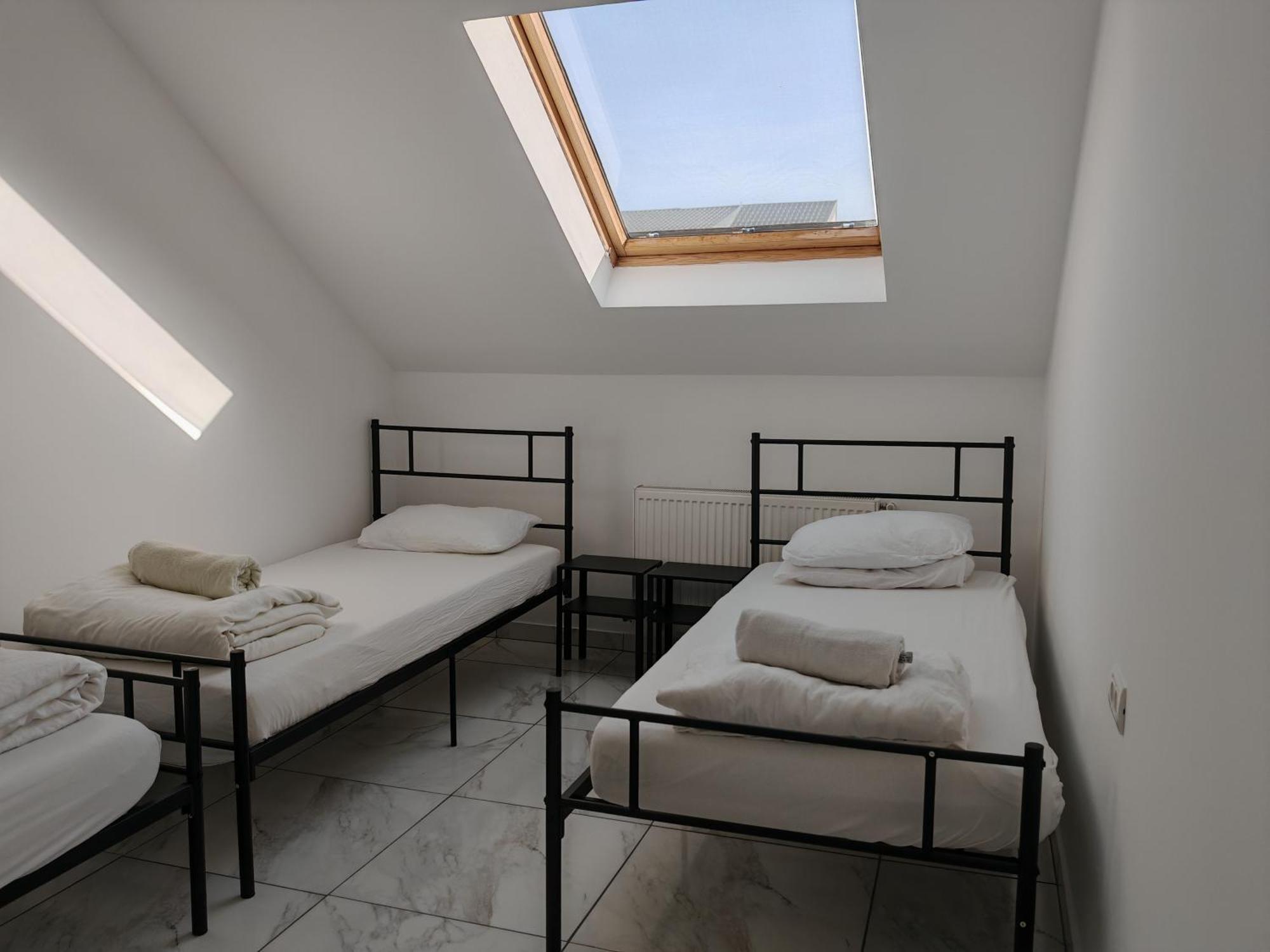 Z Villa Bucharest Luaran gambar