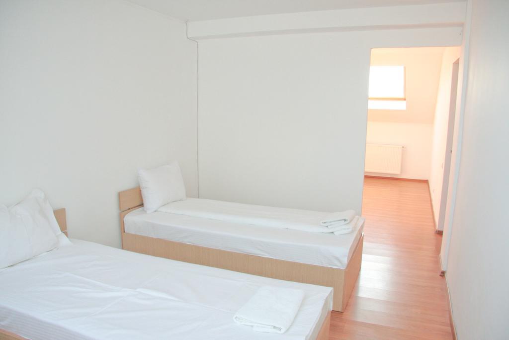 Z Villa Bucharest Bilik gambar